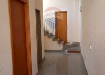 Hall / corridoio - Quadrilocale Via Cristoforo Colombo
 
10, Caltagirone - foto 5