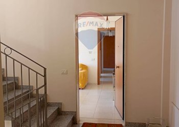 Scale - Quadrilocale Via Cristoforo Colombo
 
10, Caltagirone - foto 6