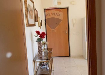 Hall / corridoio - Quadrilocale Via Cristoforo Colombo
 
10, Caltagirone - foto 12