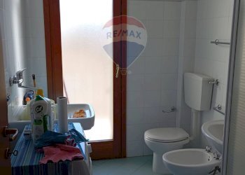 Bagno - Quadrilocale Via Cristoforo Colombo
 
10, Caltagirone - foto 18