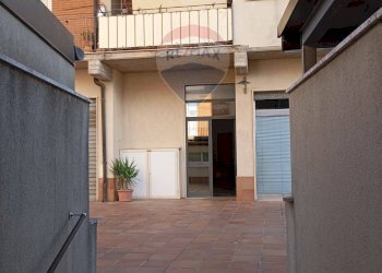 Edificio all\'aperto - Quadrilocale Via Cristoforo Colombo
 
10, Caltagirone - foto 26