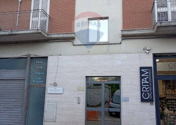 Edificio all\'aperto - Quadrilocale Via Cristoforo Colombo
 
10, Caltagirone - foto 29