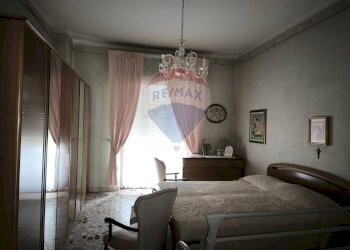 Camera / camera da letto - Quadrilocale Via Giuseppe De Felice
 
5, Aci Sant'Antonio - foto 8