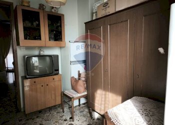 Camera / camera da letto - Quadrilocale Via Giuseppe De Felice
 
5, Aci Sant'Antonio - foto 9