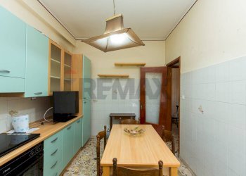 Cucina - Quadrilocale Via Giuseppe De Felice
 
5, Aci Sant'Antonio - foto 16