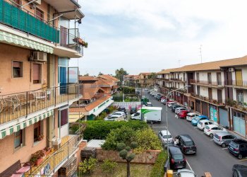 Edificio all\'aperto - Quadrilocale Via Giuseppe De Felice
 
5, Aci Sant'Antonio - foto 24