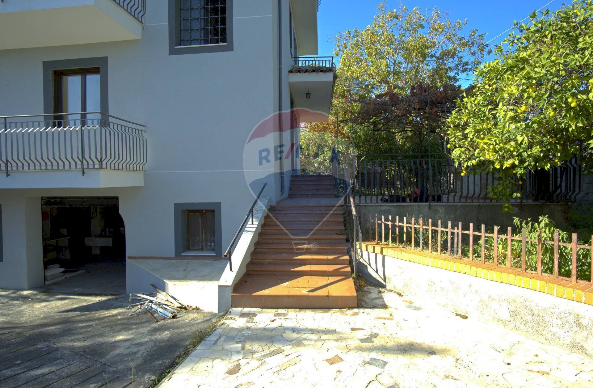 Casa all\'aperto - Villa Via Goffredo Mameli
44, Mascalucia - foto 2