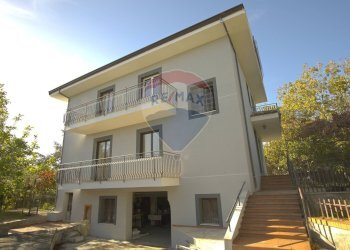 Casa all\'aperto - Villa Via Goffredo Mameli
 
44, Mascalucia - foto 4