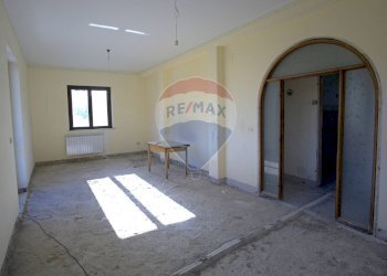 Stanza vuota - Villa Via Goffredo Mameli
 
44, Mascalucia - foto 7