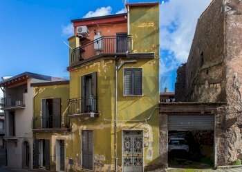 Casa all\'aperto - Casa indipendente Via Duca degli Abruzzi
 
20, Randazzo - foto 1