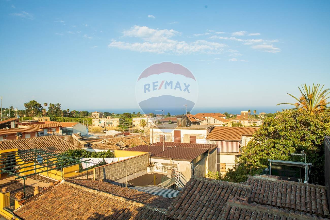 Edificio all\'aperto - Four-room apartment Via Molise
 
14, Acireale - photo 2