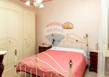 Camera / camera da letto - Quadrilocale Via Molise
 
14, Acireale - foto 6