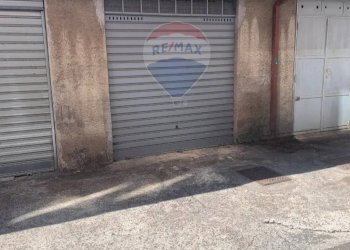 Casa all\'aperto - Box via croce
 
81, Aci Catena - foto 4