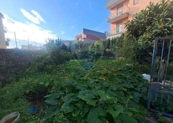 Giardino - Appartamento Via Libertà
 
2F, Riposto - foto 3