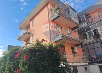 Edificio all\'aperto - Appartamento Via Libertà
 
2F, Riposto - foto 6