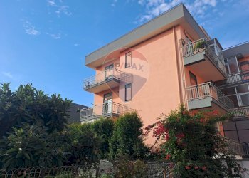 Edificio all\'aperto - Appartamento Via Libertà
 
2F, Riposto - foto 7