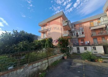 Edificio all\'aperto - Appartamento Via Libertà
 
2F, Riposto - foto 9