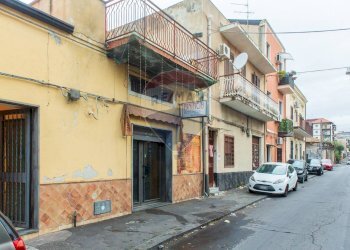 Edificio all\'aperto - Casa indipendente Via XXXI Maggio
 
50, Catania - foto 4