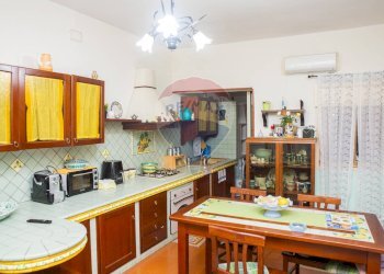 Cucina - Casa indipendente Via XXXI Maggio
 
50, Catania - foto 15