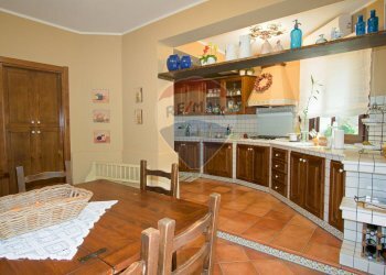 Cucina - Villa Via San Gregorio
 
5, Sant'Agata Li Battiati - foto 12