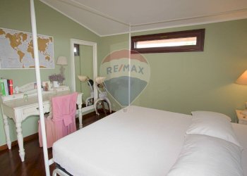 Camera / camera da letto - Villa Via San Gregorio
 
5, Sant'Agata Li Battiati - foto 23