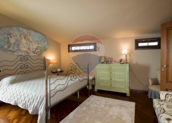 Camera / camera da letto - Villa Via San Gregorio
 
5, Sant'Agata Li Battiati - foto 26