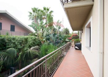 Balcone - Villa Via San Gregorio
 
5, Sant'Agata Li Battiati - foto 31