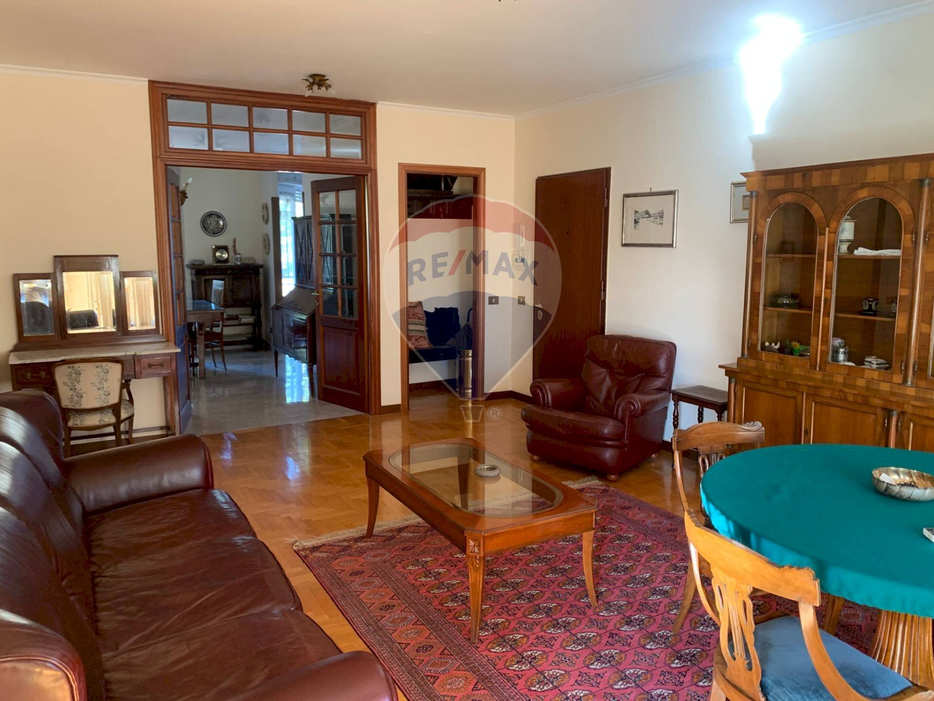 Sala da pranzo - Quadrilocale Via Ramiro Fabiani
 
100, Roma - foto 2