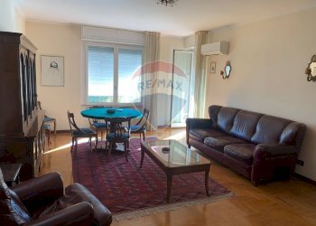 Sala da pranzo - Quadrilocale Via Ramiro Fabiani
 
100, Roma - foto 4