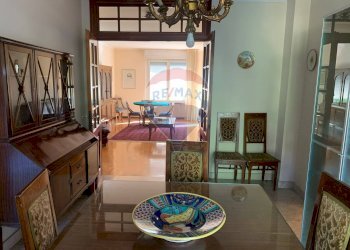 Sala da pranzo - Quadrilocale Via Ramiro Fabiani
 
100, Roma - foto 5