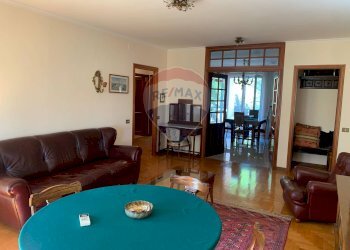 Sala da pranzo - Quadrilocale Via Ramiro Fabiani
 
100, Roma - foto 13