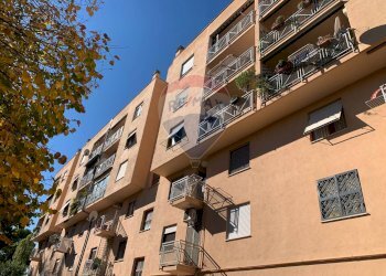 Edificio all\'aperto - Quadrilocale Via Ramiro Fabiani
 
100, Roma - foto 42