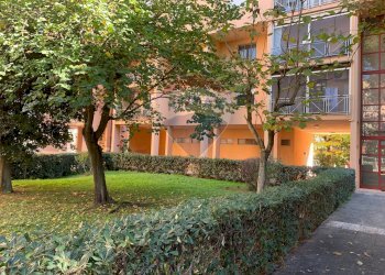 Edificio all\'aperto - Quadrilocale Via Ramiro Fabiani
 
100, Roma - foto 44