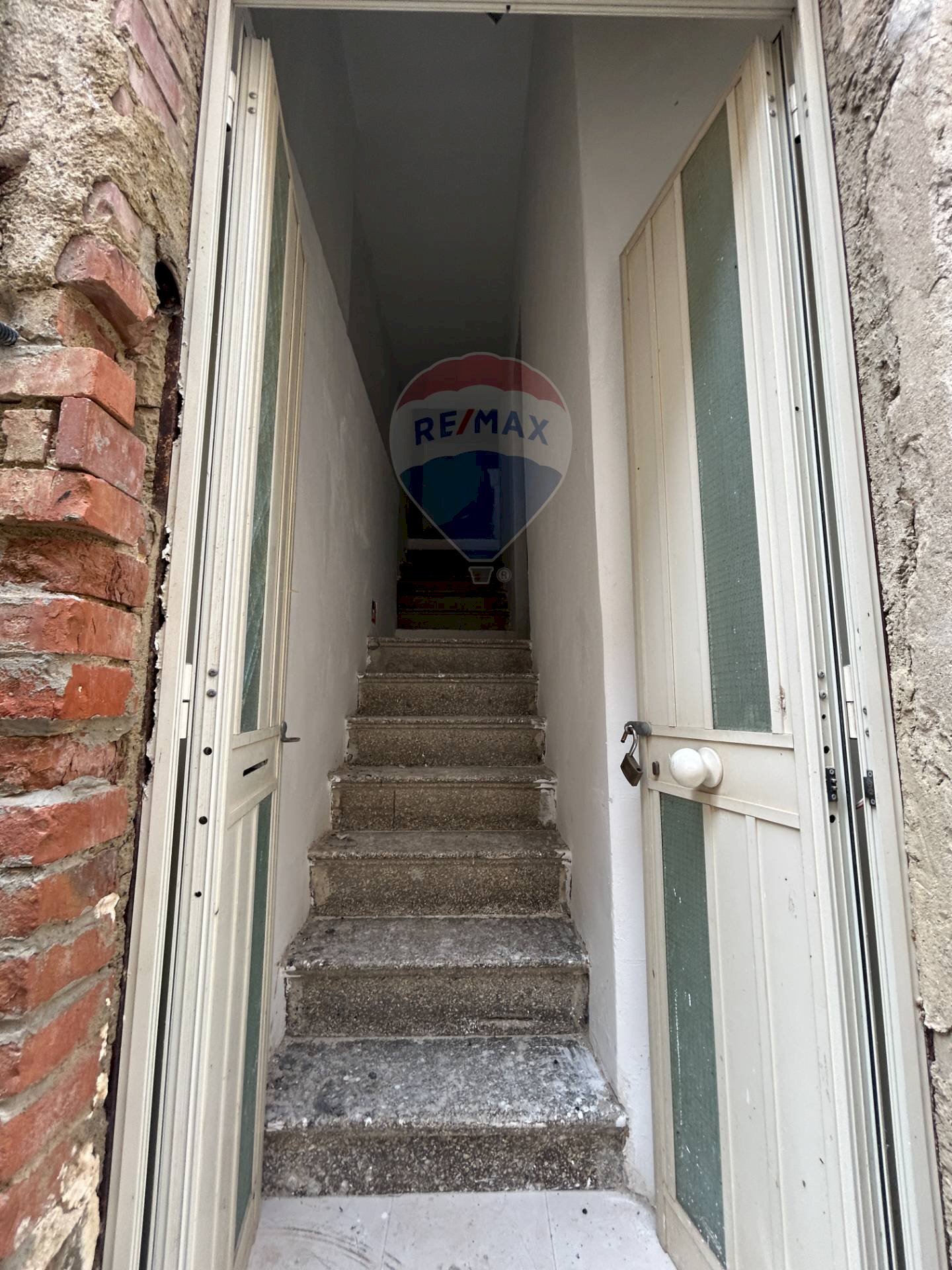 Scale - Independent house Via Signorino
 
244, Caltanissetta - photo 3