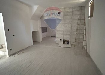 Stanza vuota - Casa indipendente Via Signorino
 
244, Caltanissetta - foto 1
