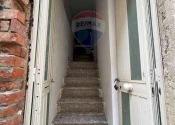 Scale - Casa indipendente Via Signorino
 
244, Caltanissetta - foto 3