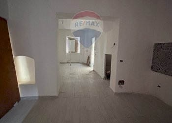 Stanza vuota - Casa indipendente Via Signorino
 
244, Caltanissetta - foto 9