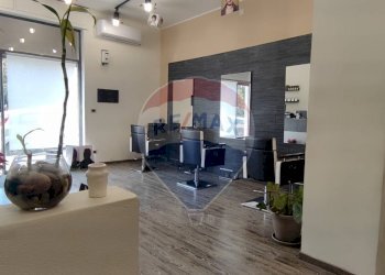 Palestra - Locale Commerciale VIALE AUTONOMIA
59/61, Caltagirone - foto 4