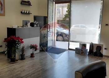 Soggiorno - Locale Commerciale VIALE AUTONOMIA
59/61, Caltagirone - foto 17