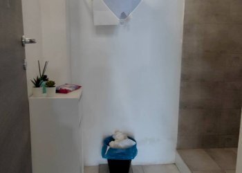 Bagno - Locale Commerciale VIALE AUTONOMIA
59/61, Caltagirone - foto 22