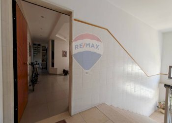 Scale - Appartamento Via Scaloria
 
115/B, Manfredonia - foto 32