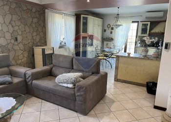 Sala da pranzo - Quadrilocale via Bartolomeo Colleoni
 
114, Urgnano - foto 5