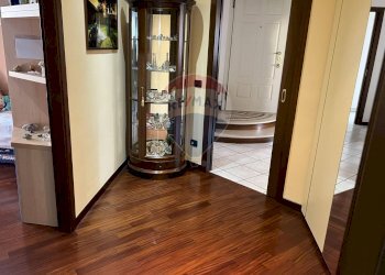 Hall / corridoio - Quadrilocale via Bartolomeo Colleoni
 
114, Urgnano - foto 9