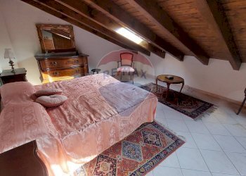 Camera / camera da letto - Bilocale Endine Gaiano - foto 13