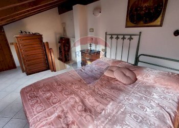 Camera / camera da letto - Bilocale Endine Gaiano - foto 15