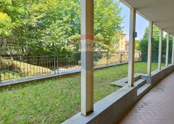 Balcone - Quadrilocale Via Madonna Della Neve
 
13, Bergamo - foto 9