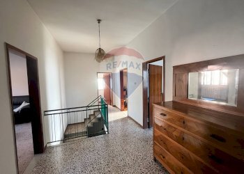 Hall / corridoio - Villa Via Portomaggiore
 
5, Ferrara - foto 32