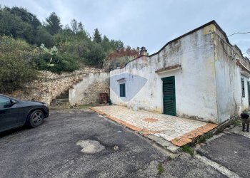 Casa all\'aperto - Casa indipendente Strada Vicinale di Valle Coppa/Costella
 
27, Vieste - foto 1