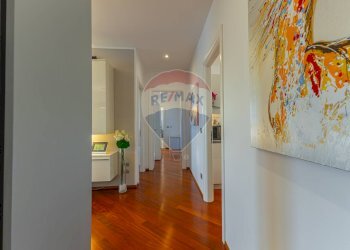 Hall / corridoio - Appartamento Via Prunizzedda
 
44, Sassari - foto 10