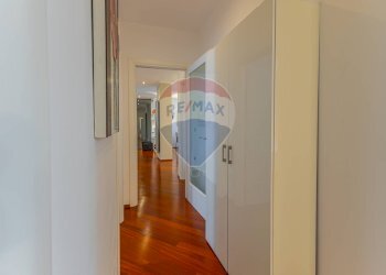 Hall / corridoio - Appartamento Via Prunizzedda
 
44, Sassari - foto 42